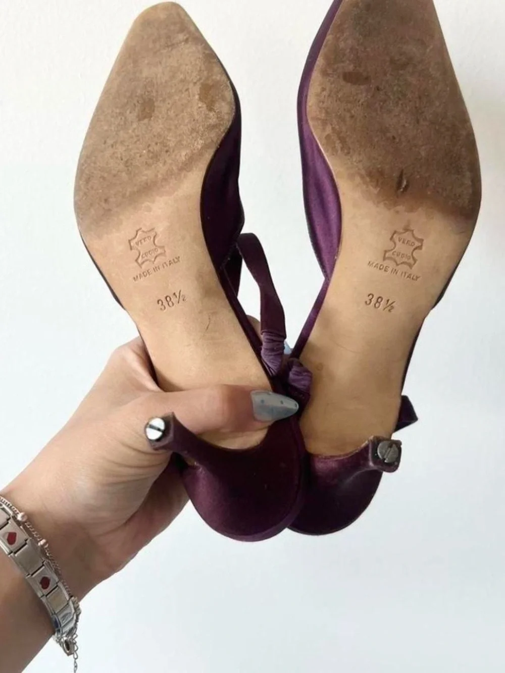 Vintage Manolo Blahnik Purple Satin Slingback Pumps - Picture 4 of 4